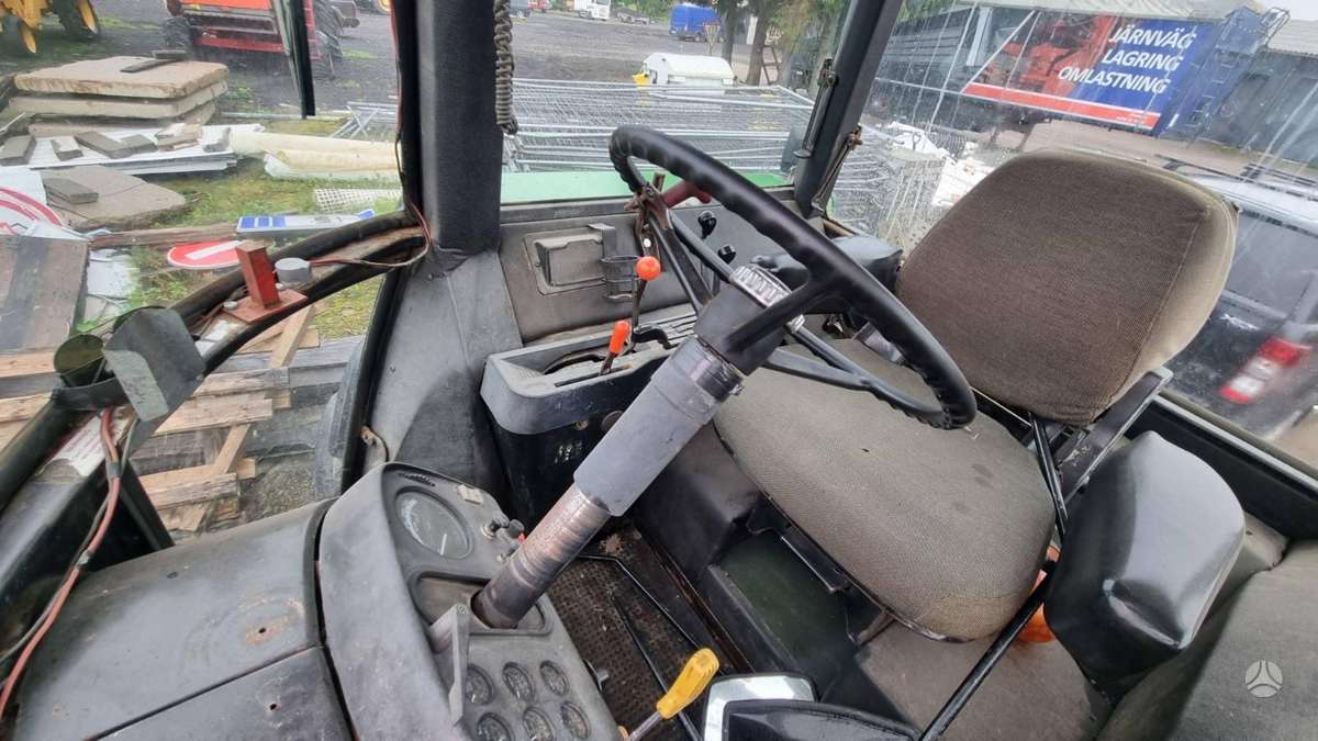 John Deere 4440, тракторы