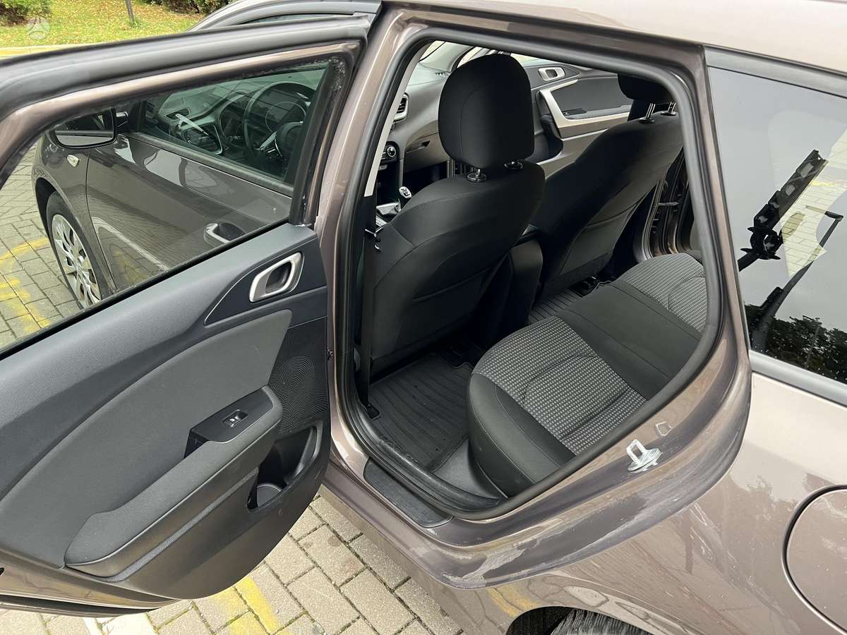 Kia Ceed, 1.6 l., Универсал