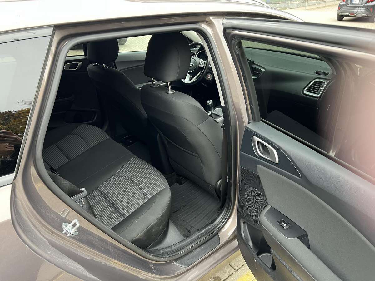 Kia Ceed, 1.6 l., Универсал
