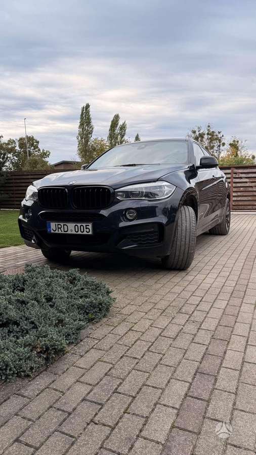 BMW X6, 3.0 l., Седан