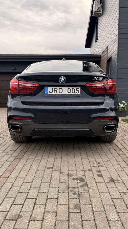 BMW X6, 3.0 l., Седан