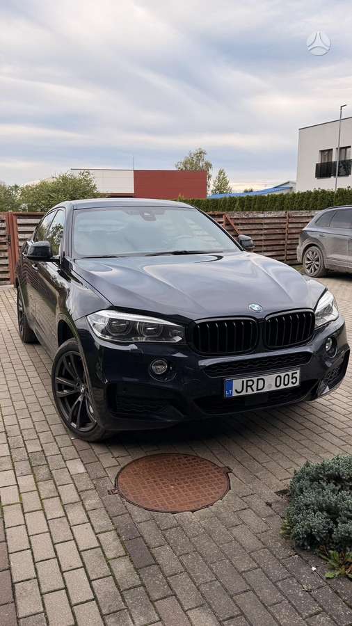 BMW X6, 3.0 l., Седан