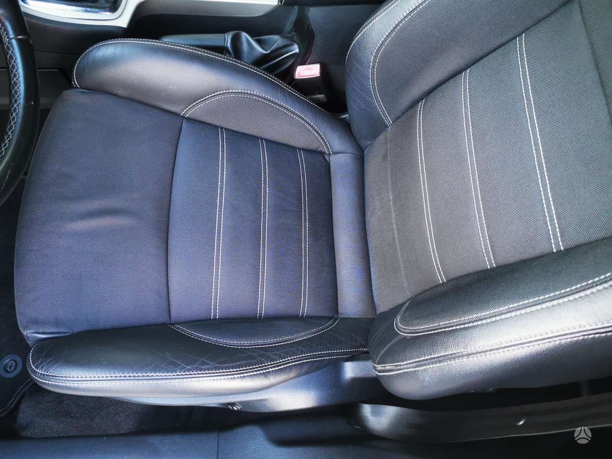 Ford Mondeo 2009 — photo 26