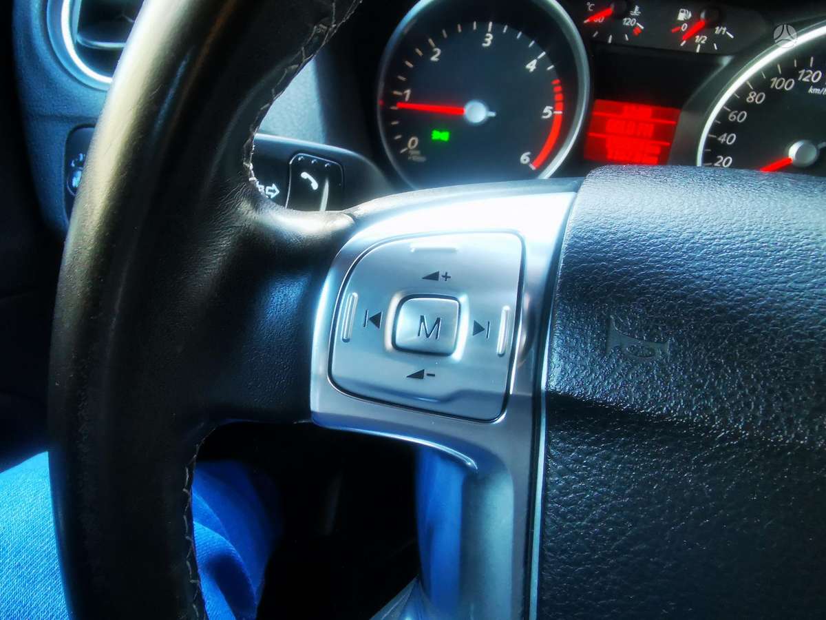Ford Mondeo 2009 — photo 37