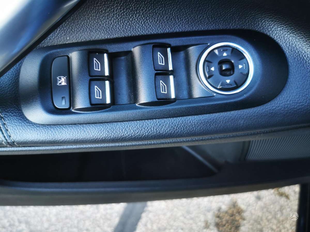 Ford Mondeo 2009 — photo 38
