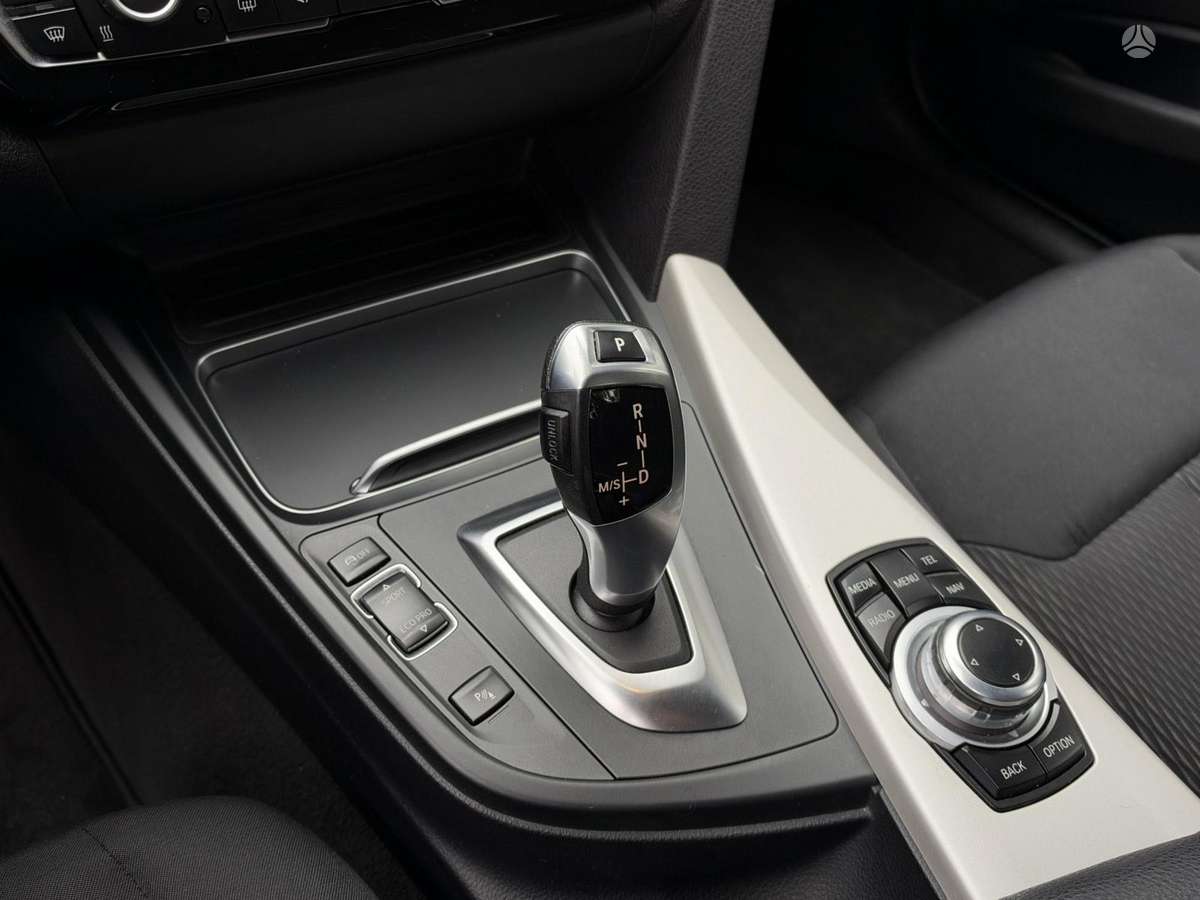 BMW 320, 2.0 l., Седан