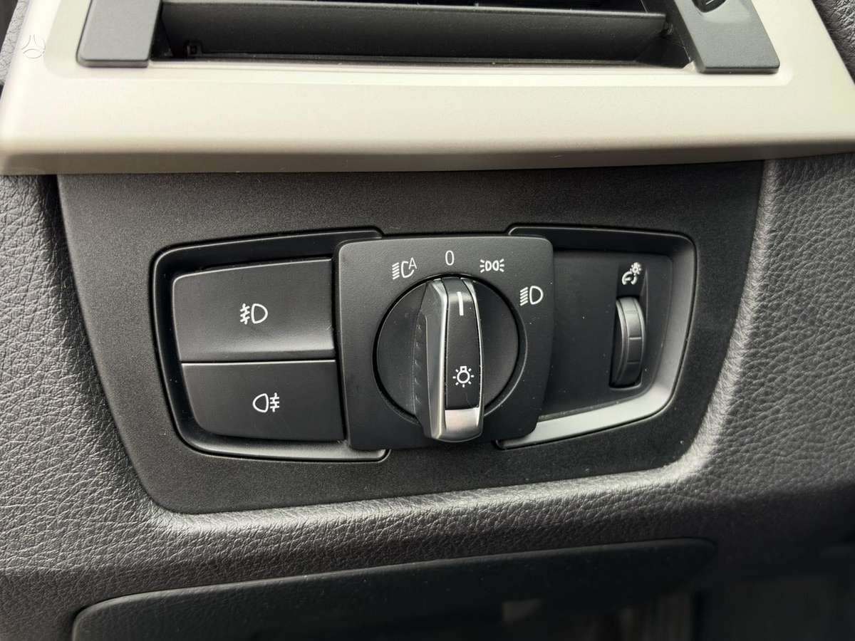 BMW 320, 2.0 l., Седан