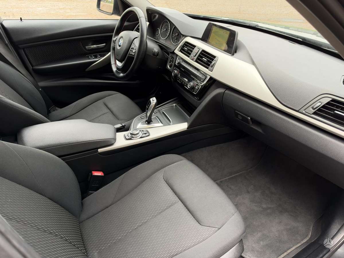 BMW 320, 2.0 l., Седан