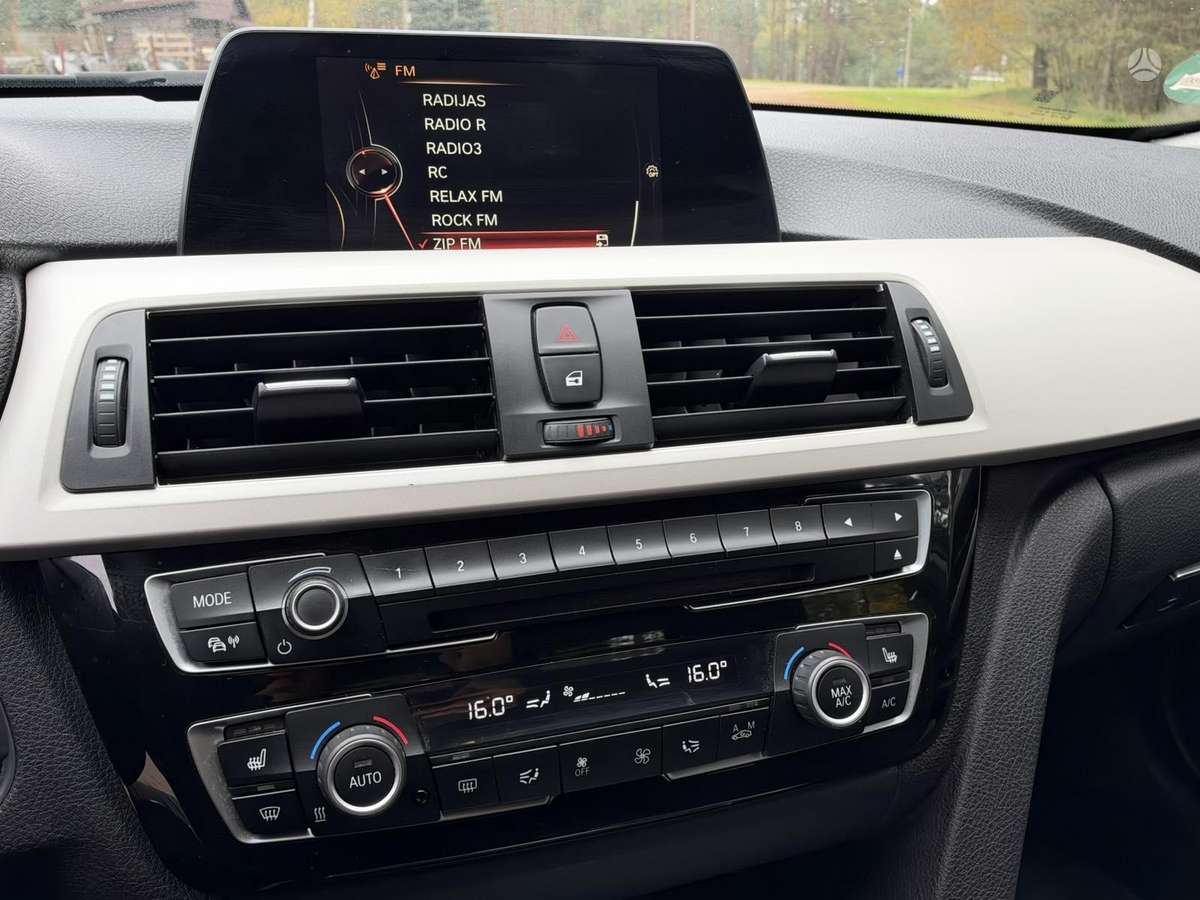 BMW 320, 2.0 l., Седан