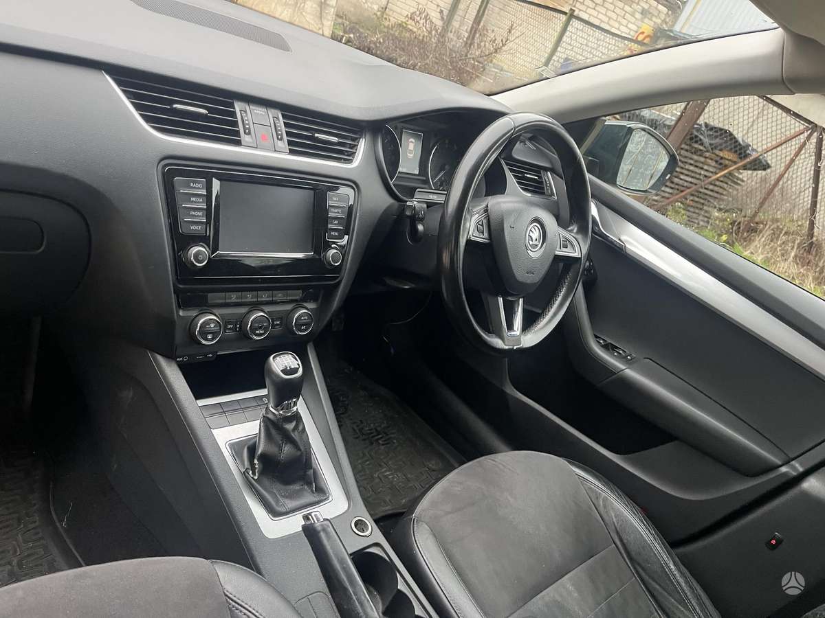 Skoda Octavia, CXX, 1 6 81 cxx mechanine qyb spalva lf9y f6f6 r16 storke