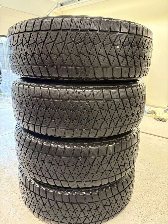 Bridgestone Blizzak, žieminės 225/65 R17