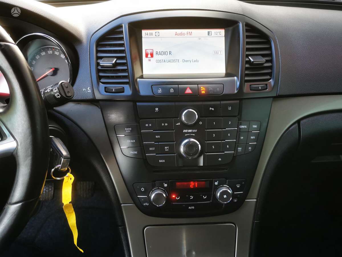 Opel Insignia 2009 — photo 28
