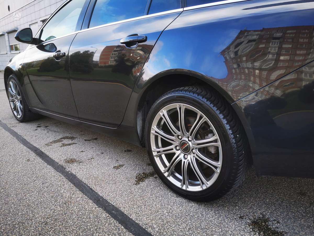 Opel Insignia 2009 — photo 13