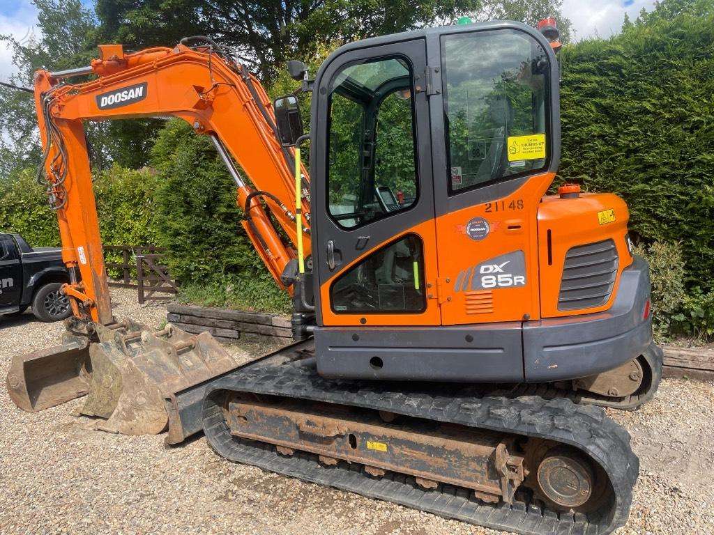 Doosan DX 85 R-3, экскаваторы