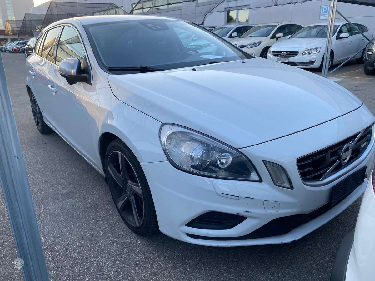 Volvo V60, 2.4 l., universalas