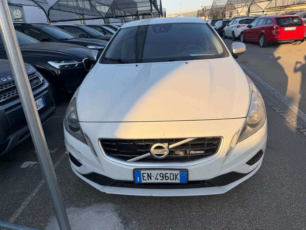 Volvo V60, 2.4 l., universalas