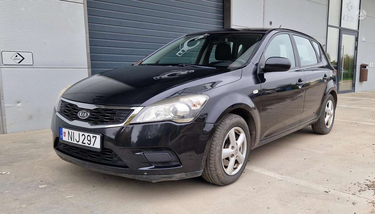 Kia Ceed, 1.6 l., Хэтчбек