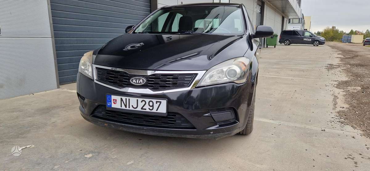 Kia Ceed, 1.6 l., Хэтчбек