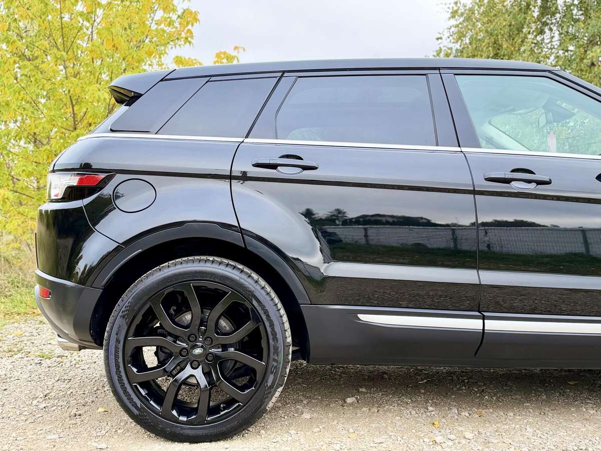 Land Rover Evoque, 2.2 l., off-road / crossover
