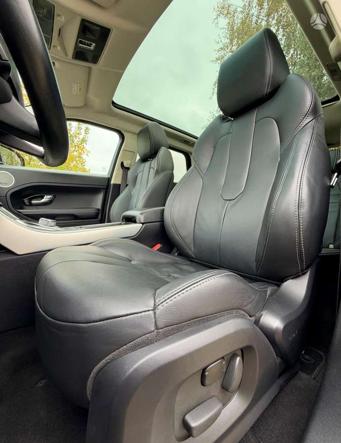 Land Rover Evoque, 2.2 l., off-road / crossover