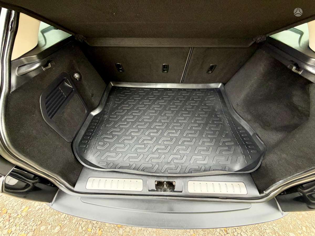 Land Rover Evoque, 2.2 l., off-road / crossover