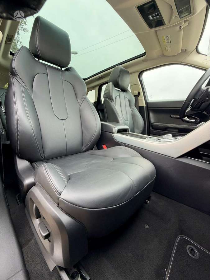 Land Rover Evoque, 2.2 l., off-road / crossover