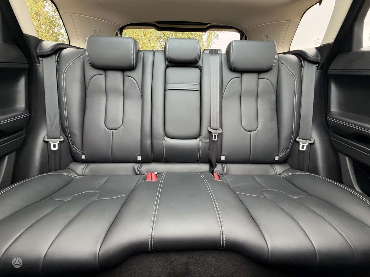Land Rover Evoque, 2.2 l., off-road / crossover