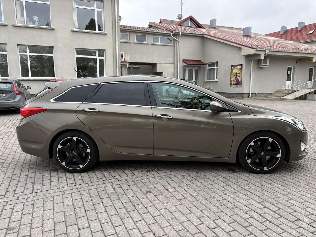 Hyundai i40, 1.7 l., Универсал
