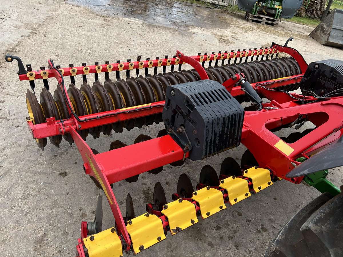 Vaderstad Carrier 400, kultivatoriai,akėčios