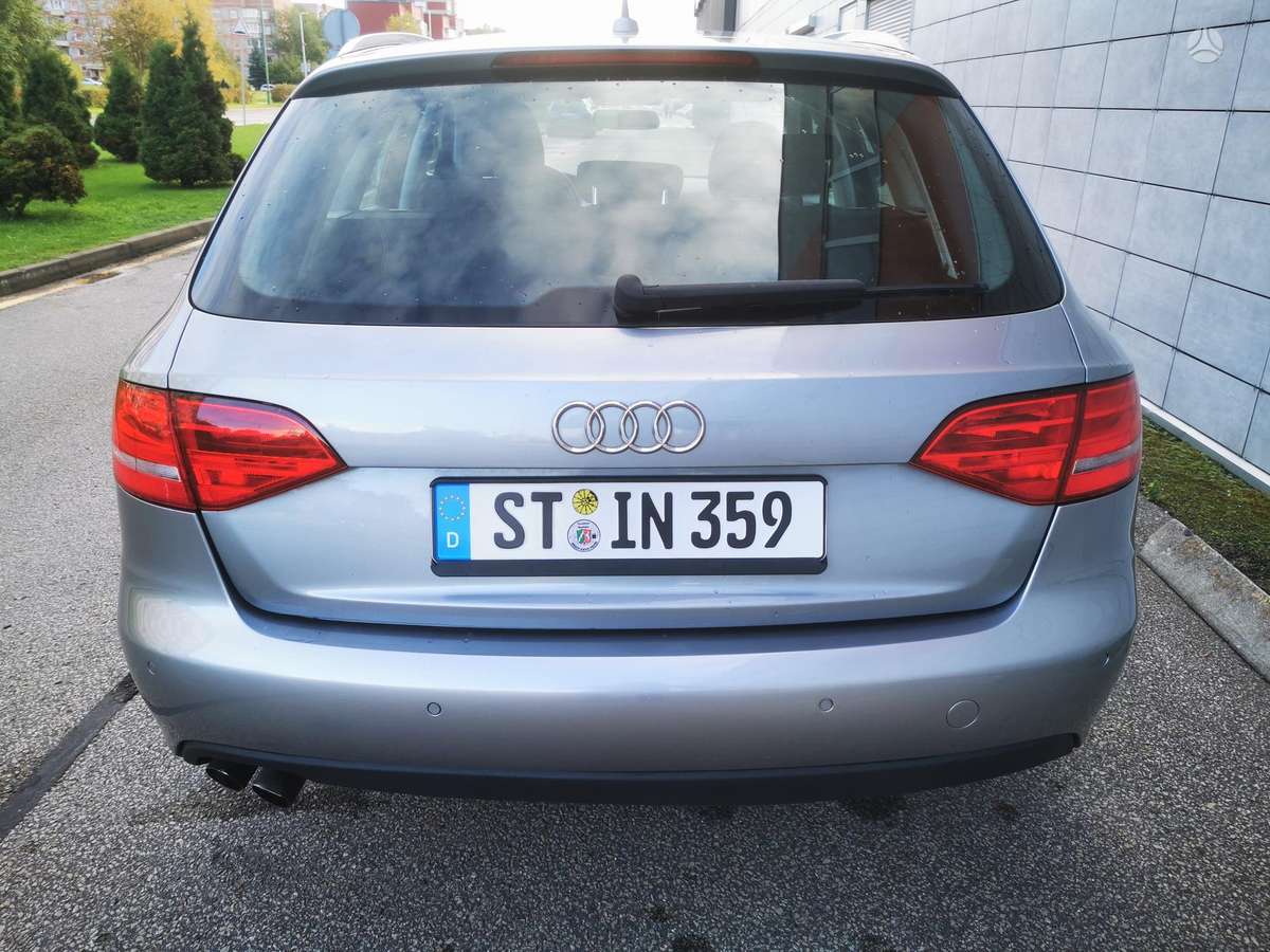 Audi A4 2009 — photo 5