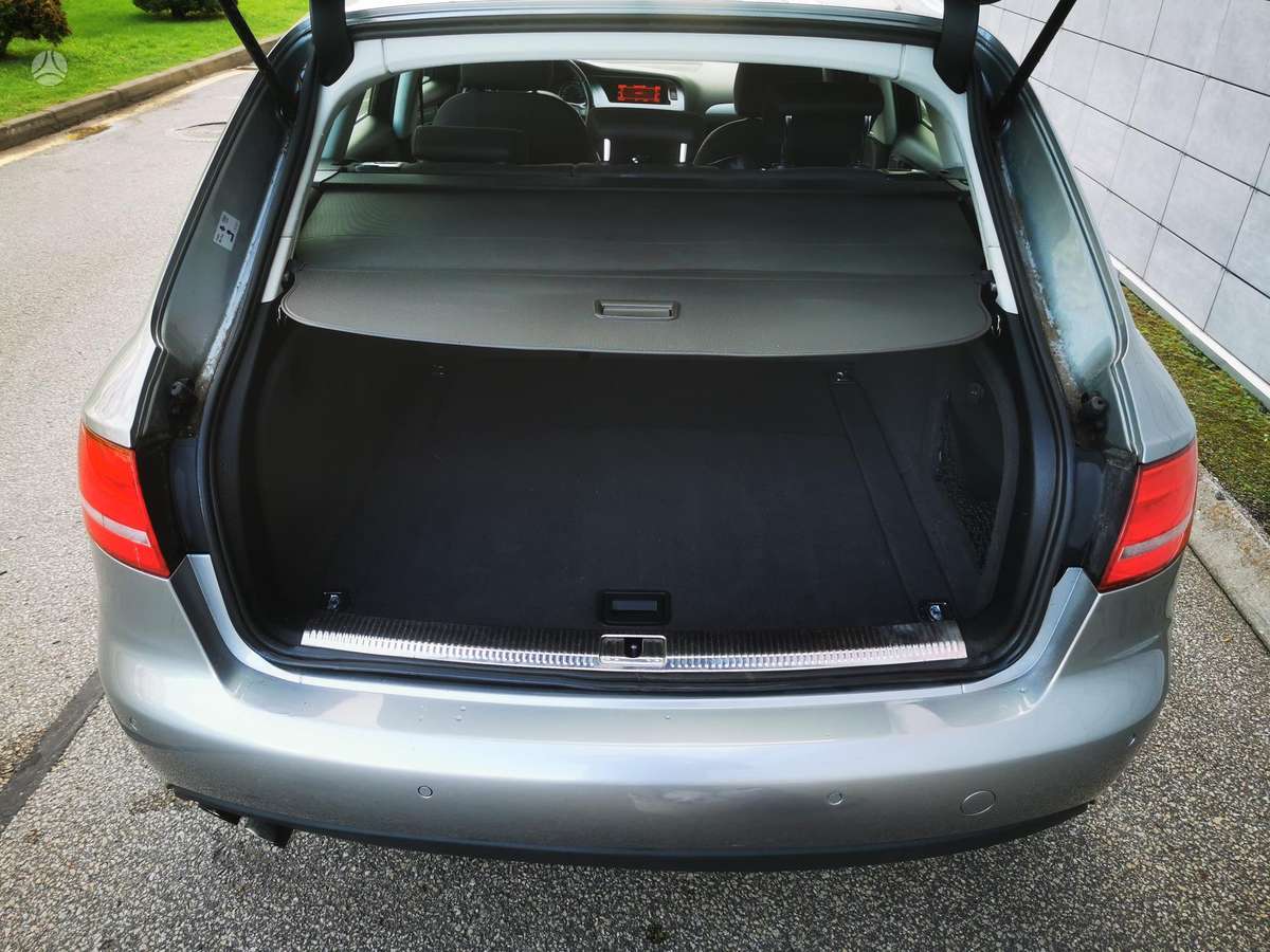 Audi A4 2009 — photo 26