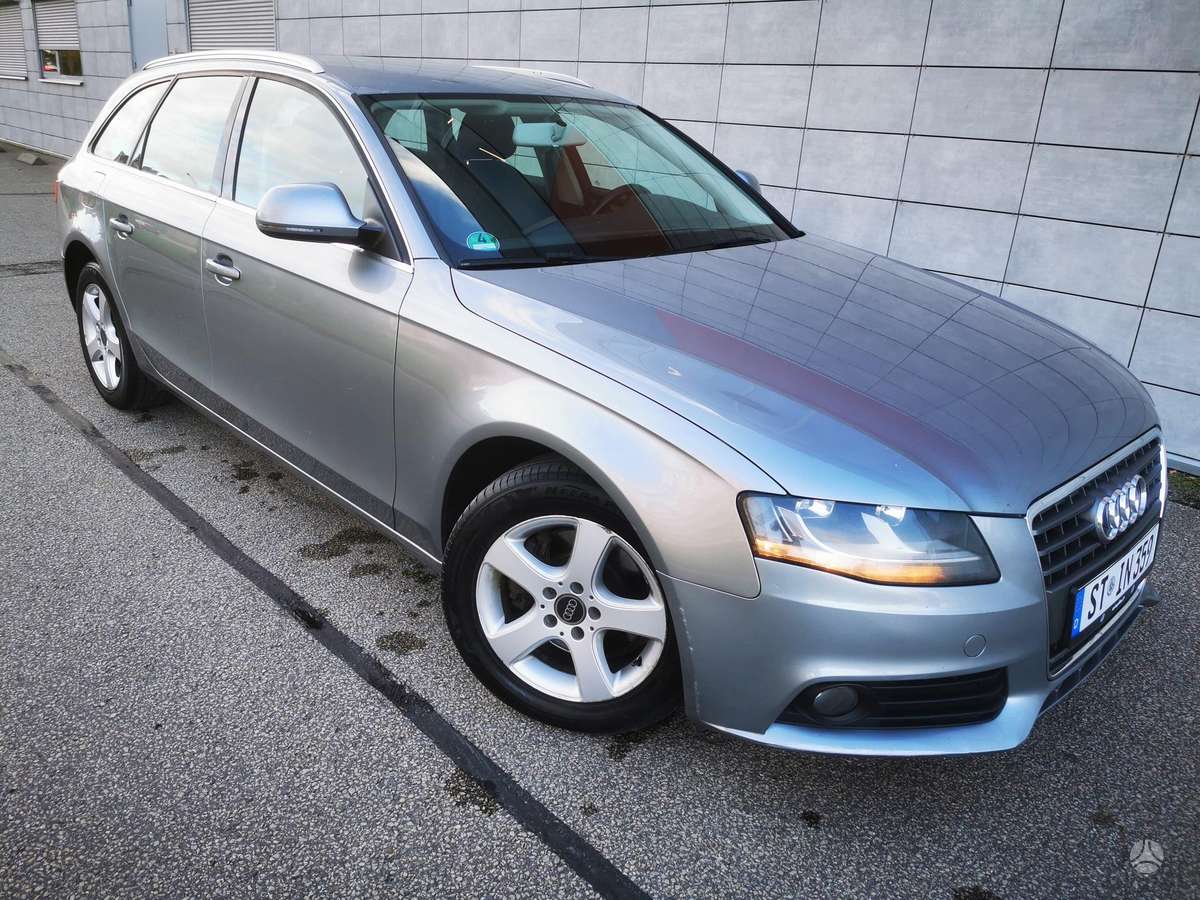 Audi A4 2009 — interior