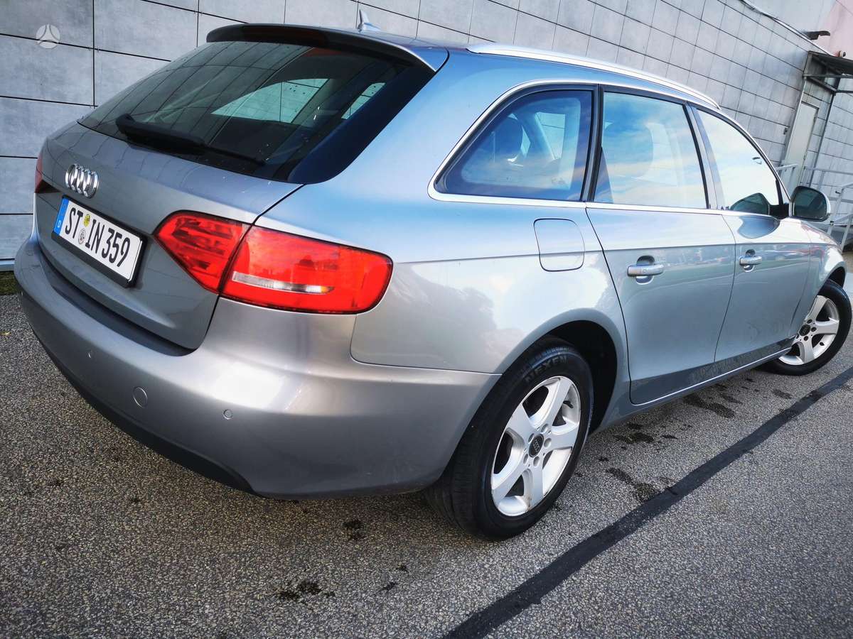 Audi A4 2009 — photo 6