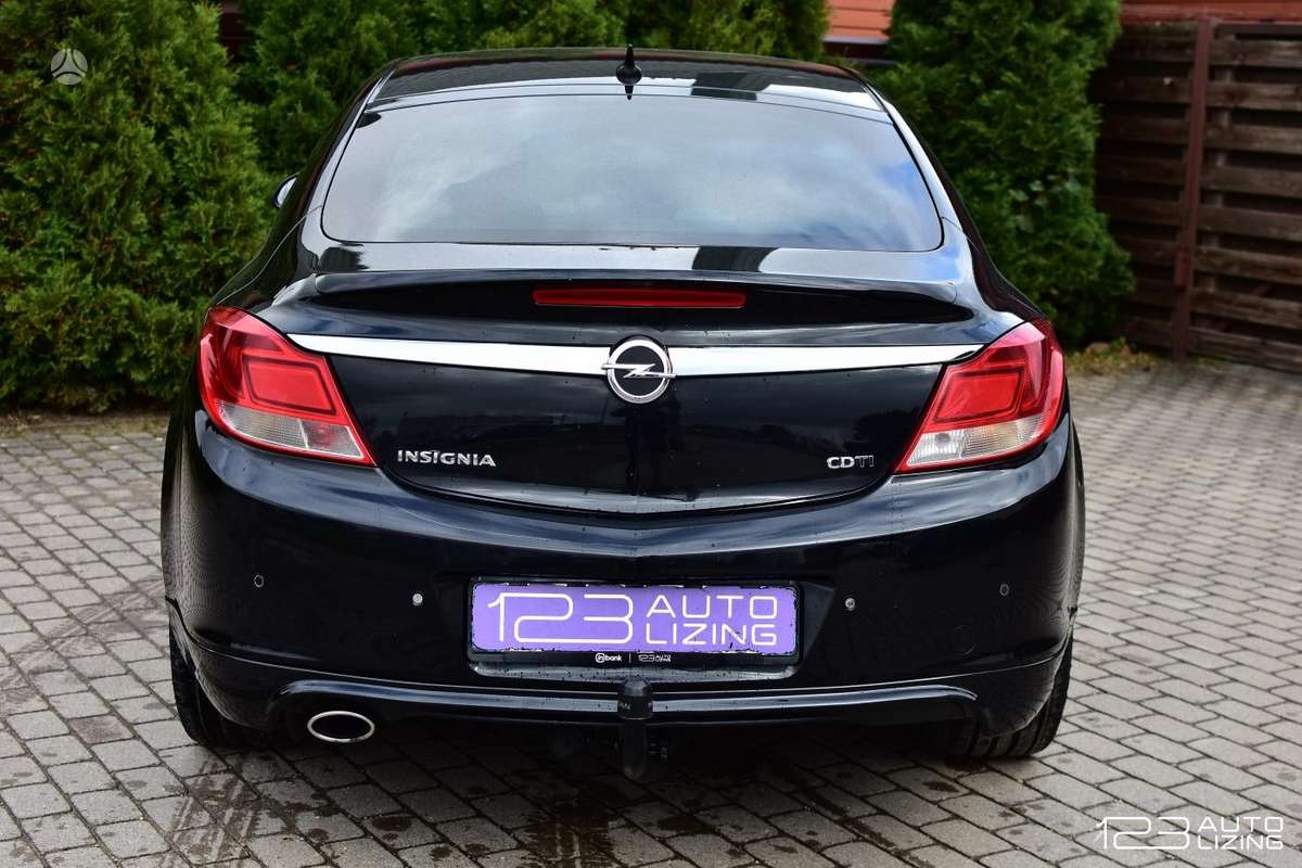Opel Insignia, 2.0 l., Хэтчбек