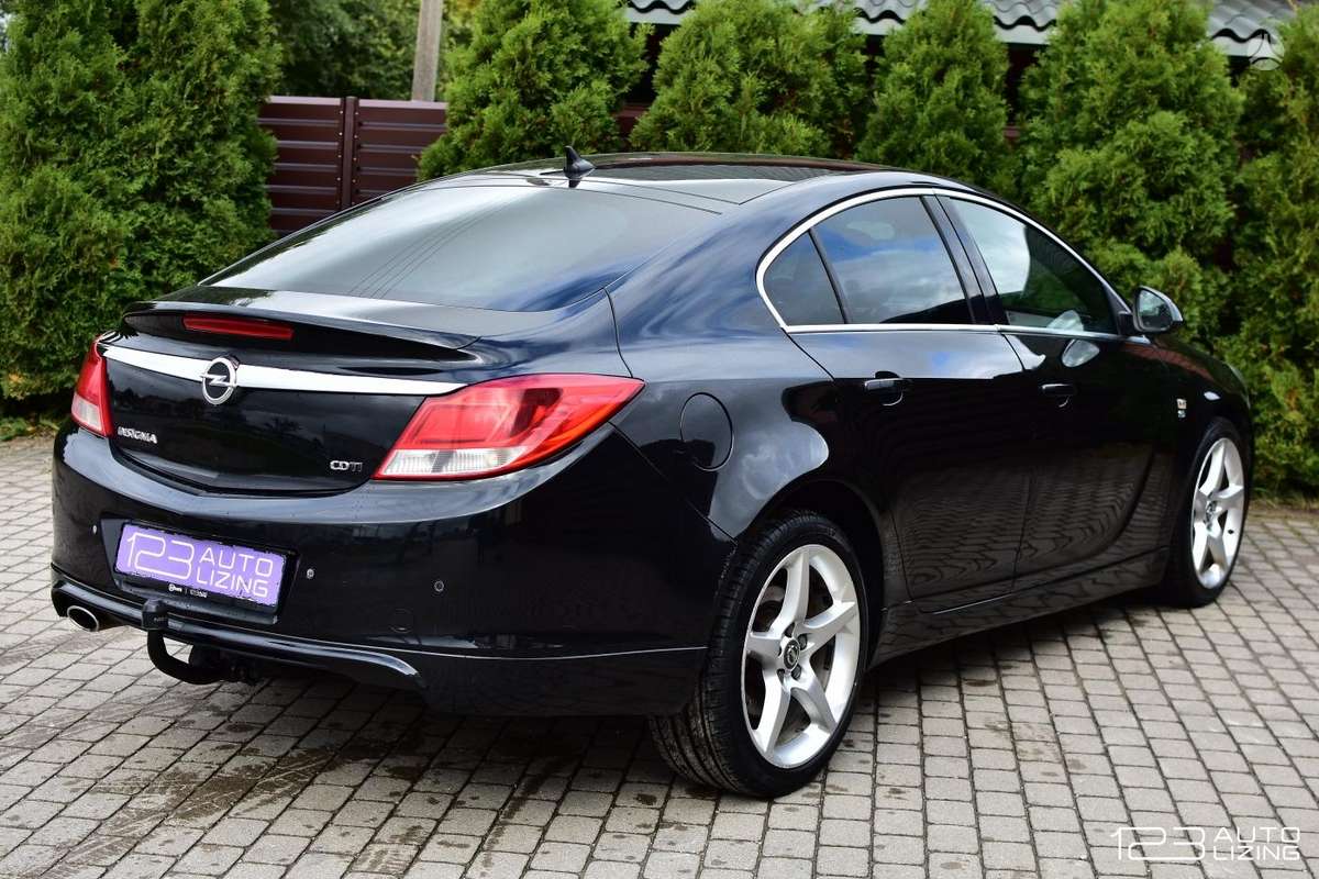 Opel Insignia, 2.0 l., hatchback