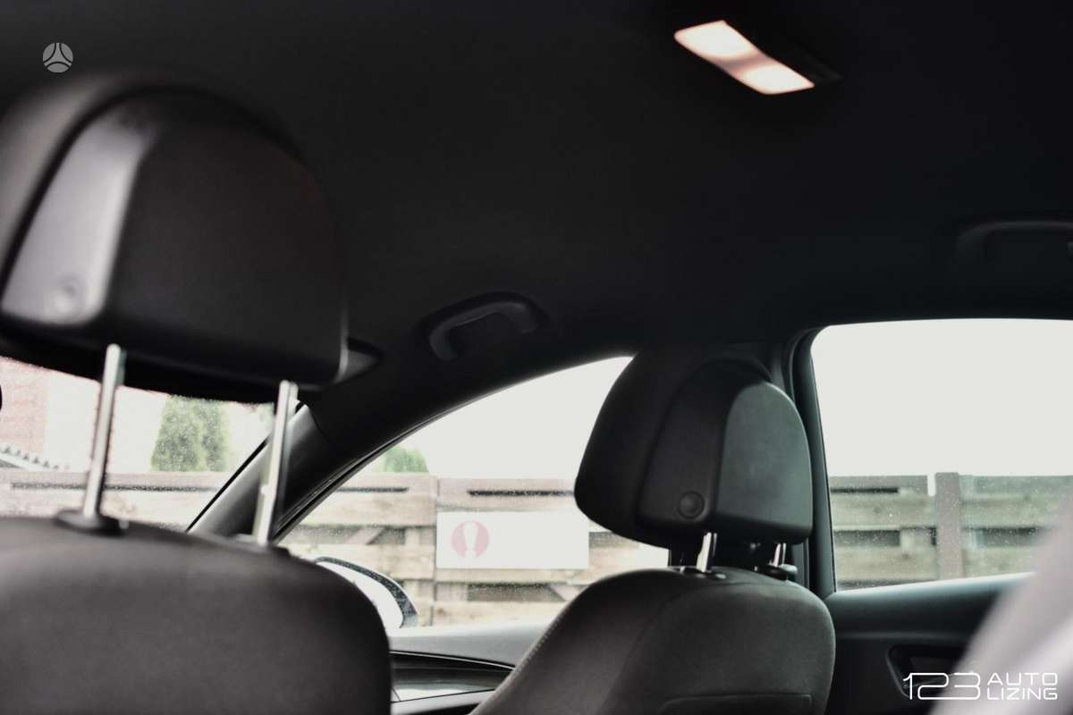 Opel Insignia, 2.0 l., Хэтчбек