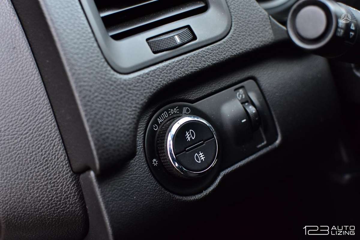 Opel Insignia, 2.0 l., hatchback