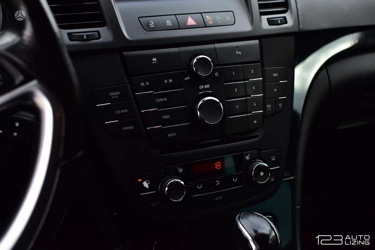 Opel Insignia, 2.0 l., Хэтчбек