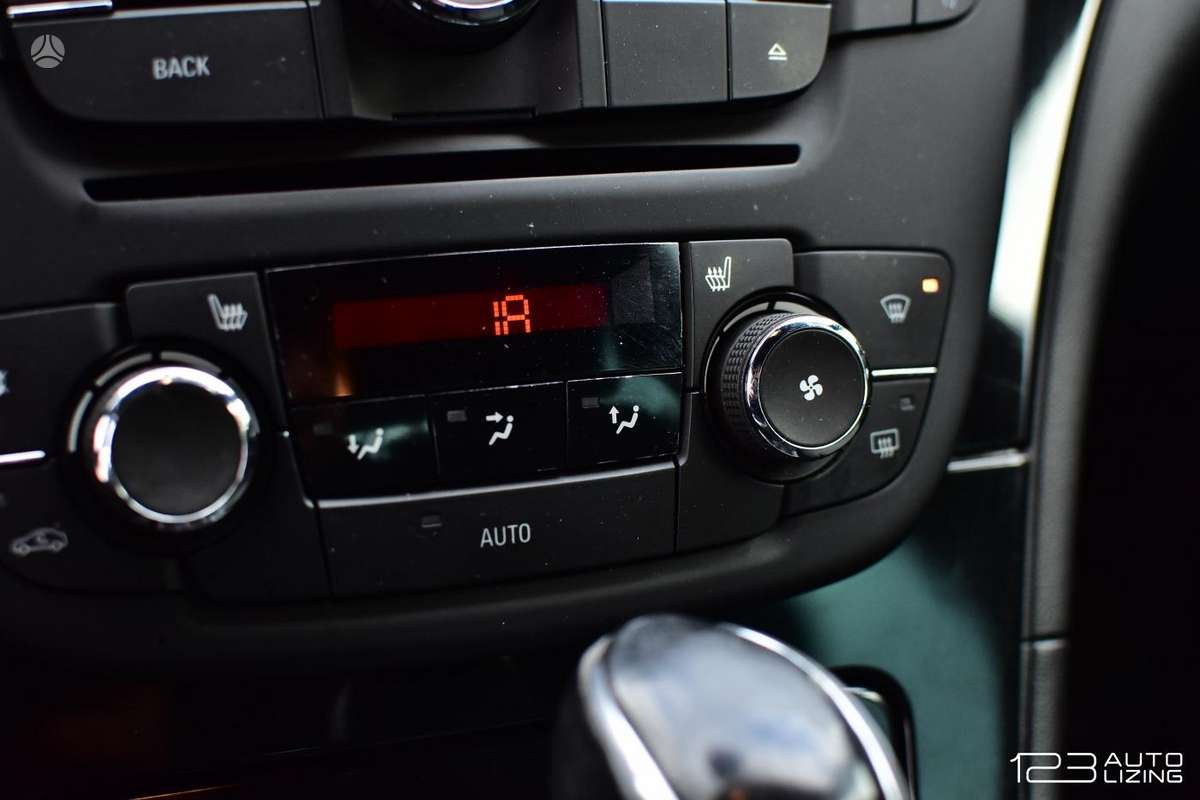Opel Insignia, 2.0 l., hatchback