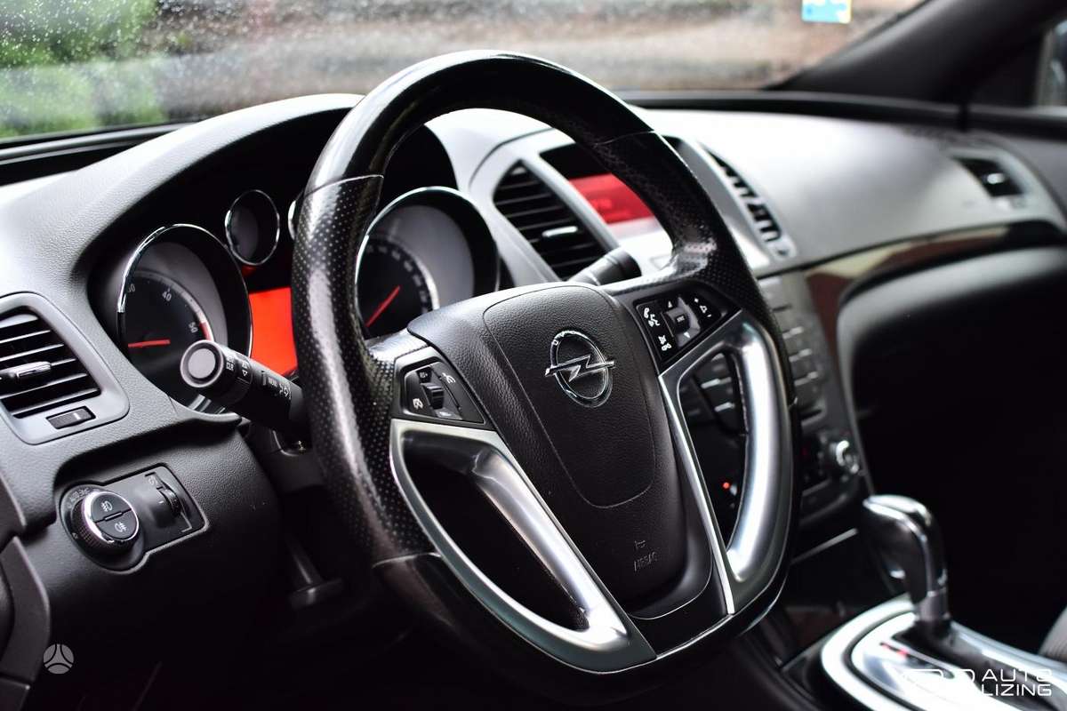 Opel Insignia, 2.0 l., Хэтчбек