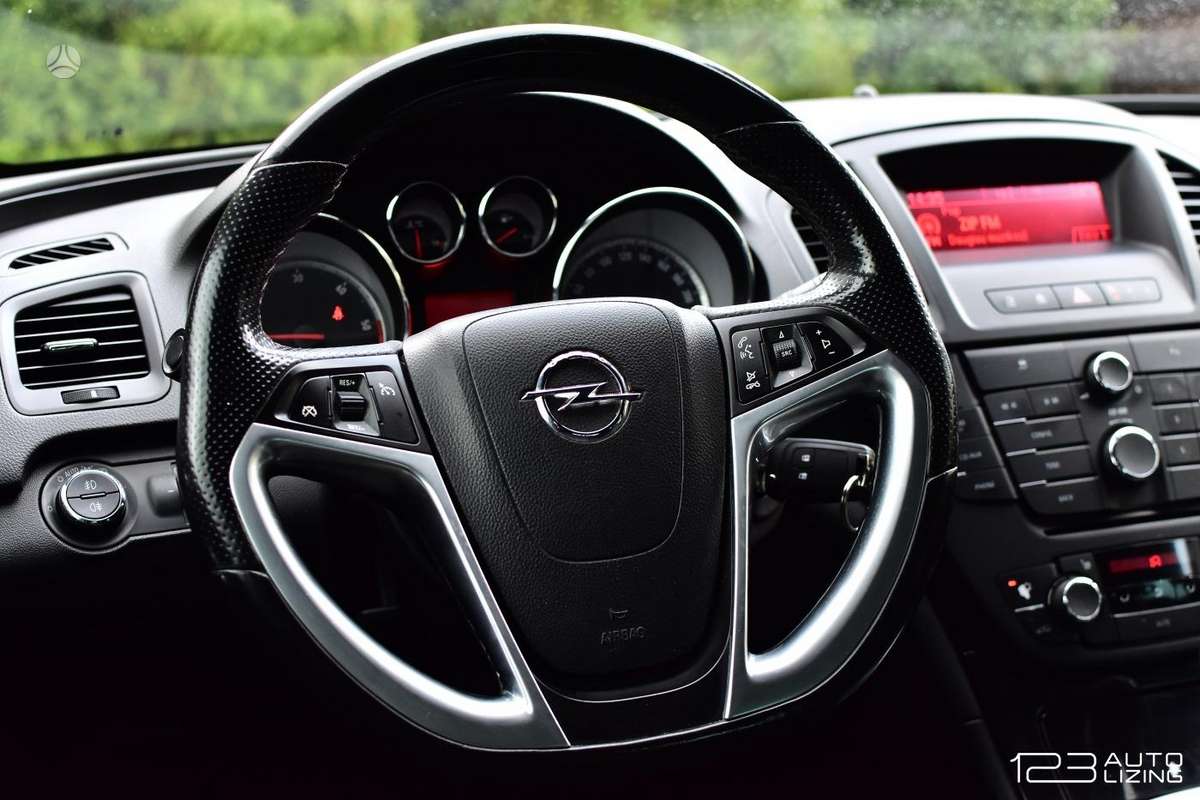 Opel Insignia, 2.0 l., Хэтчбек