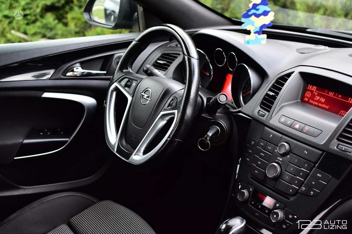 Opel Insignia, 2.0 l., hatchback