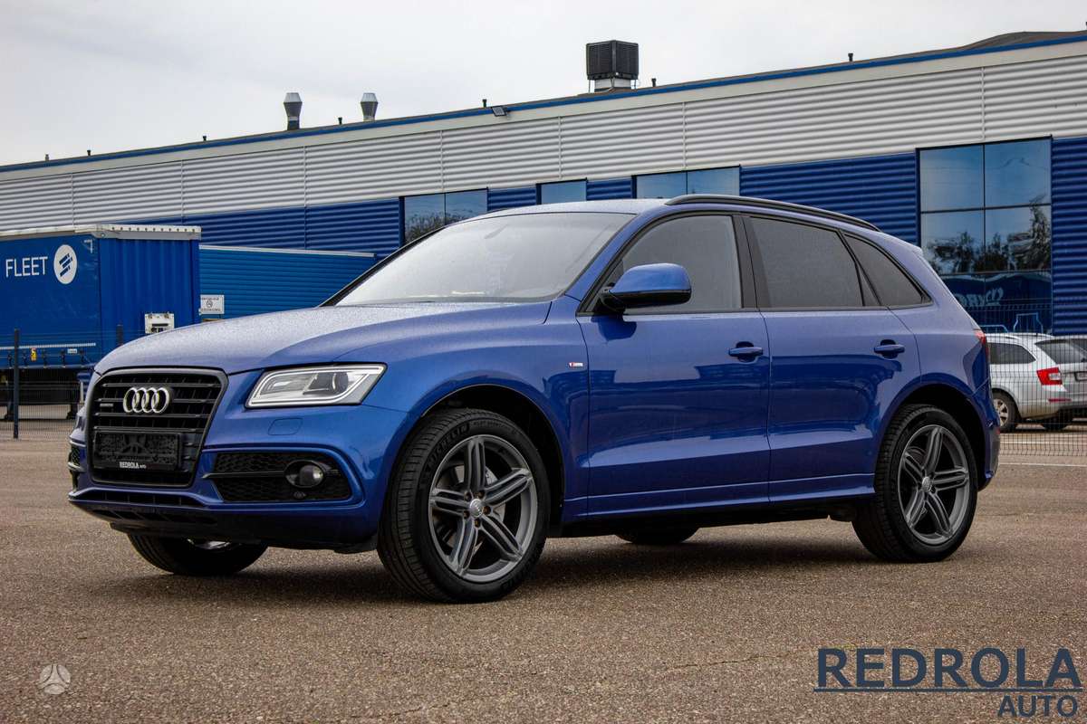Audi Q5, 2.0 l., off-road / crossover