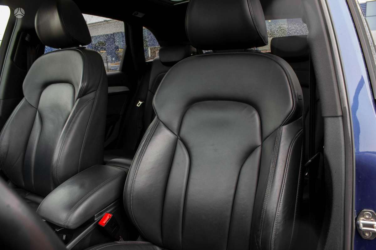 Audi Q5, 2.0 l., Внедорожник / Кроссовер