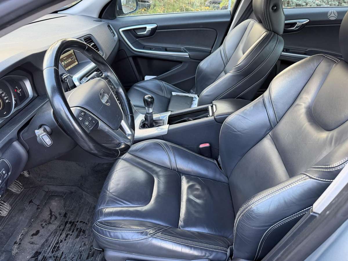 Volvo S60, 1.6 l., Седан