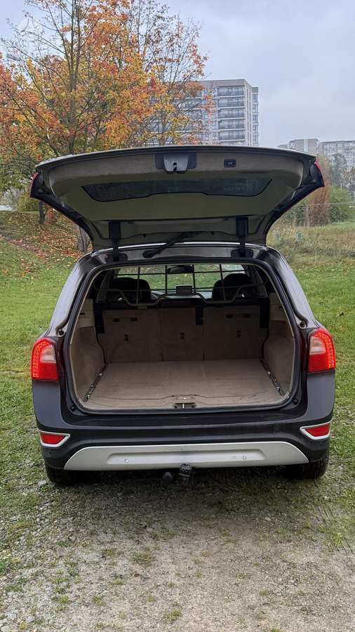 Volvo XC70, 2.4 l., wagon