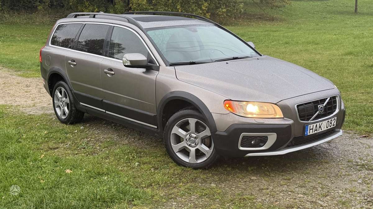 Volvo XC70, 2.4 l., wagon