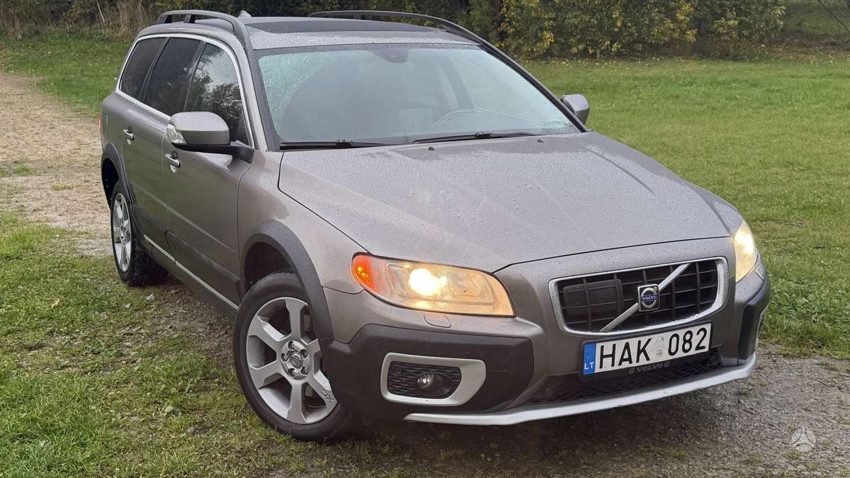Volvo XC70, 2.4 l., wagon
