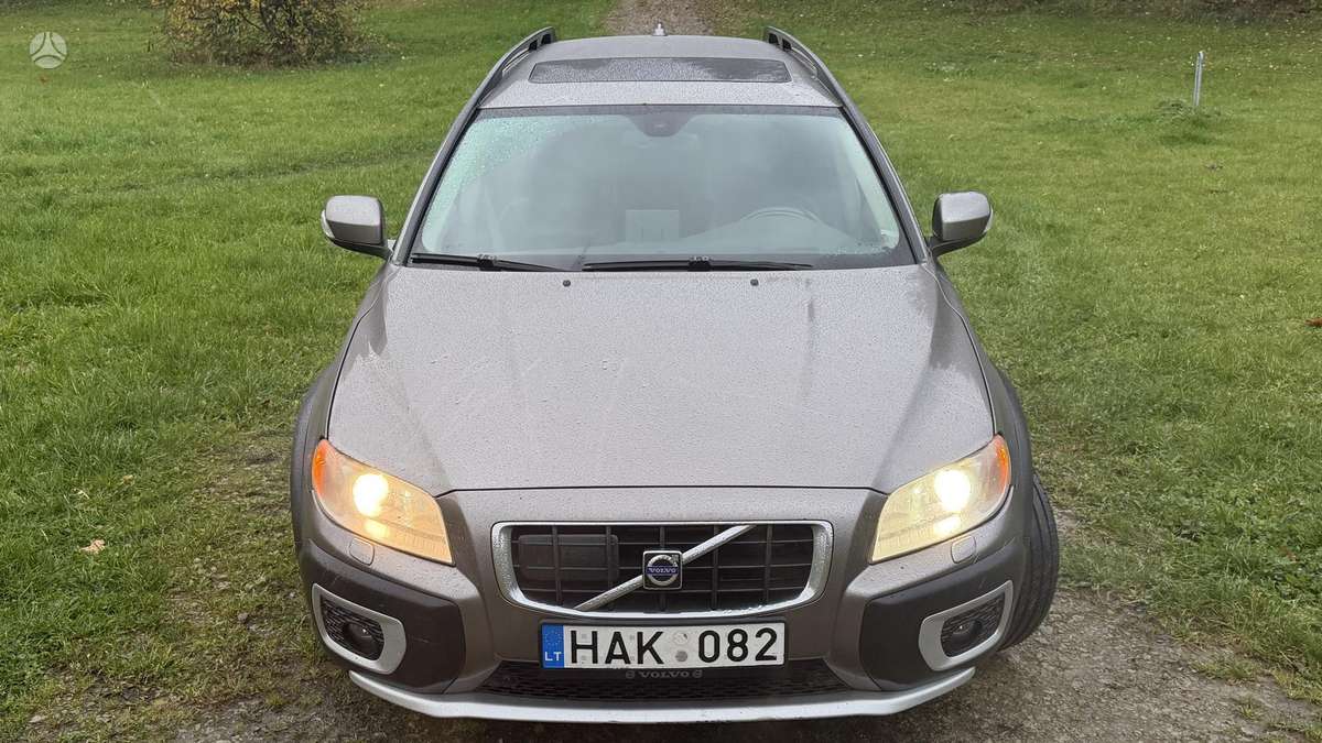 Volvo XC70, 2.4 l., wagon