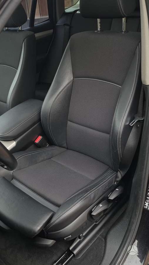 BMW X3, 2.0 l., off-road / crossover